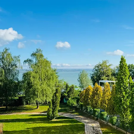 Appartement Karolina Beachfront 2 Min To Festival *