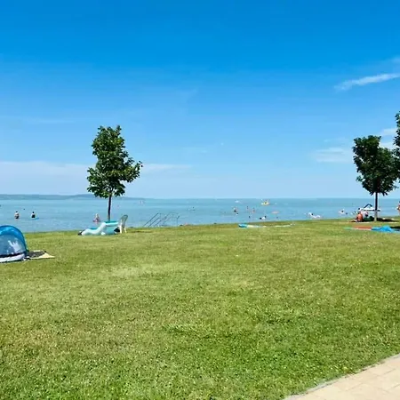 Appartement Karolina Beachfront 2 Min To Festival